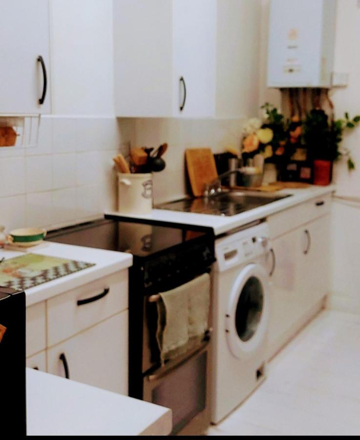 Centrel To London Single Bed Room Quiet Home With Host And Breakfast Luaran gambar